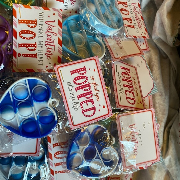 Valentines Day pop it with name card - Picture 2 of 2